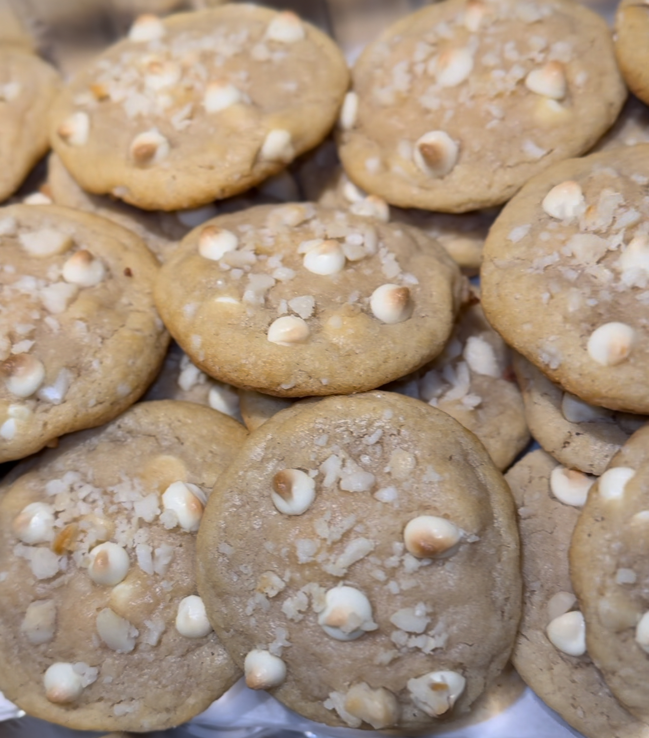 Southern White Chocolate Macadamia Cookies
